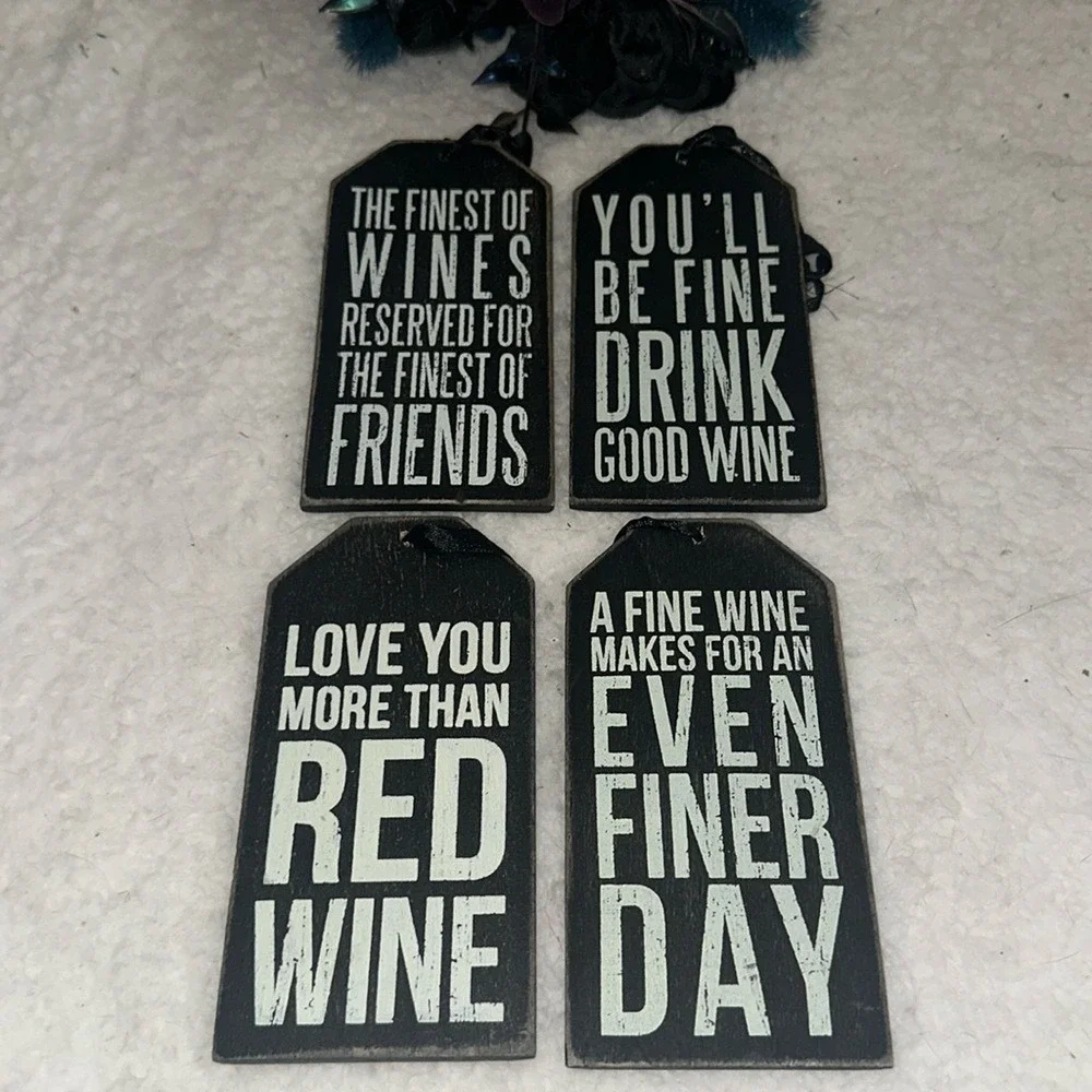 Set of 4 Wooden Wine Bottle Gift Tags Rustic Black White Witty Quotes Patterns
